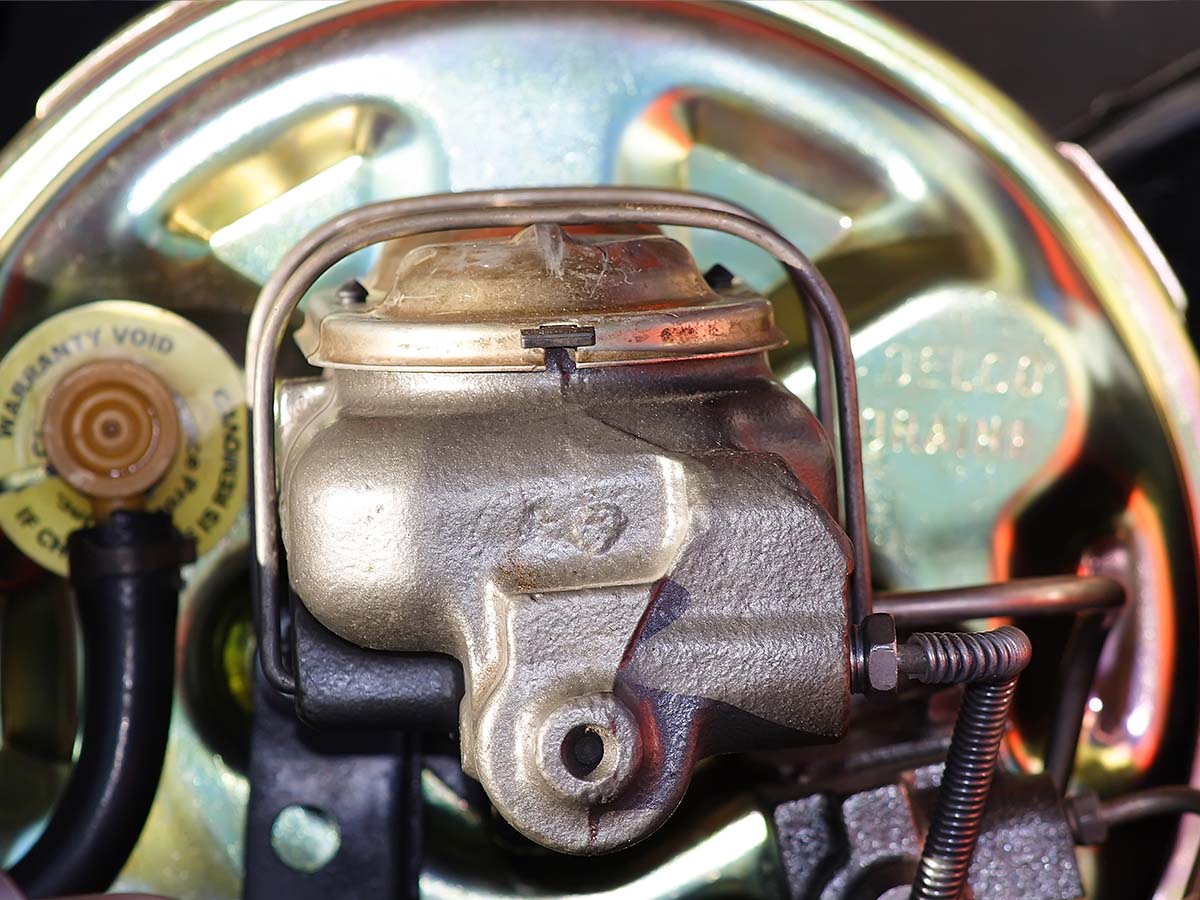 A master brake cylinder